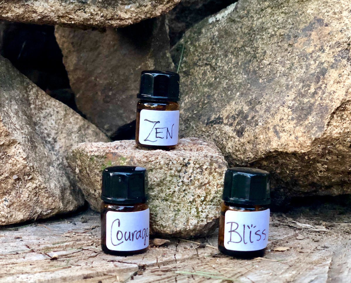 Magnifying Essential Oil Blend Trio